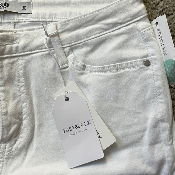 White Sunny Jeans - Picture 3 of 6